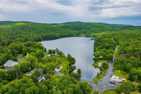 530 West Road Barnard VT 05031