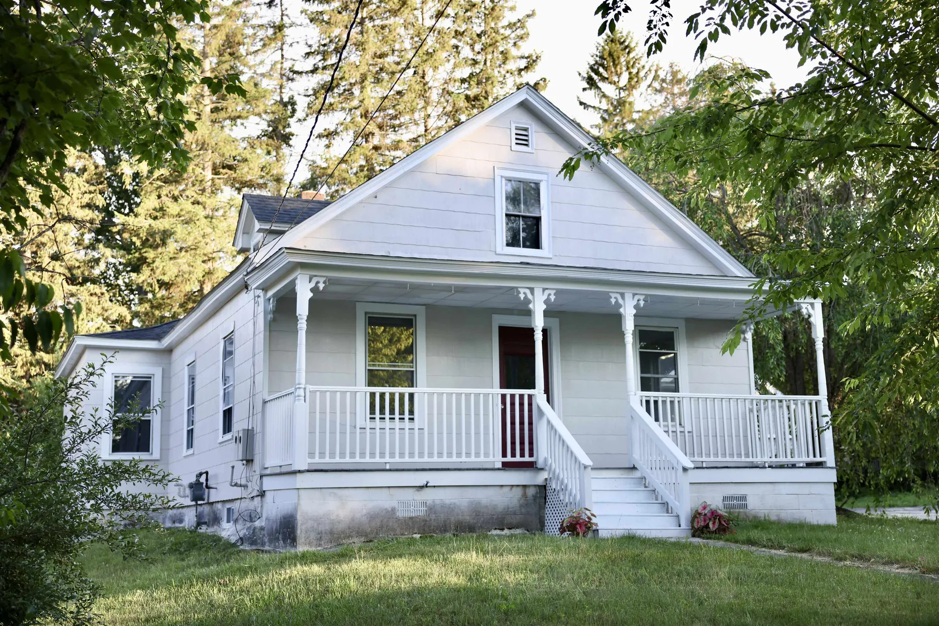 15 Warren Avenue Goffstown NH 03045
