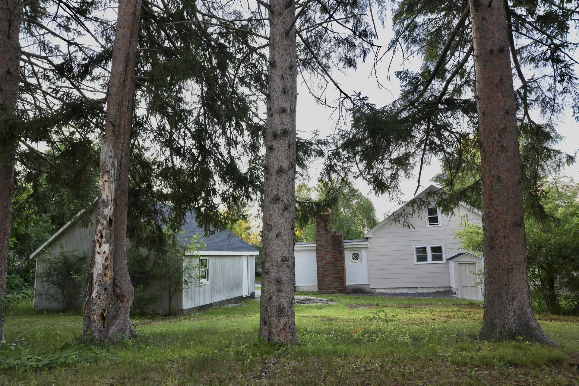15 Warren Avenue Goffstown NH 03045