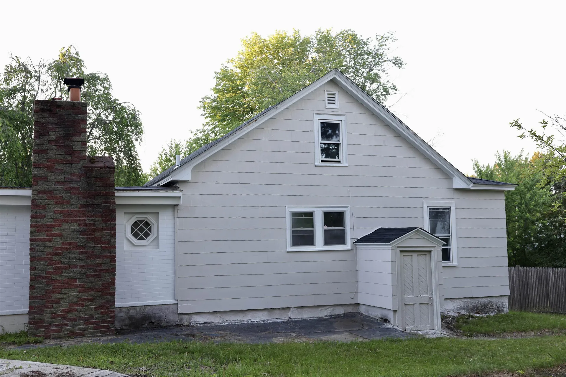 15 Warren Avenue Goffstown NH 03045