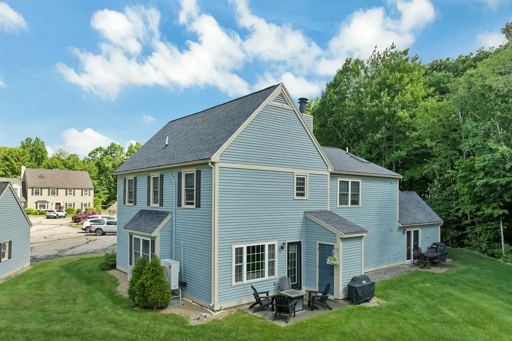 16 Independence Way Laconia NH 03246