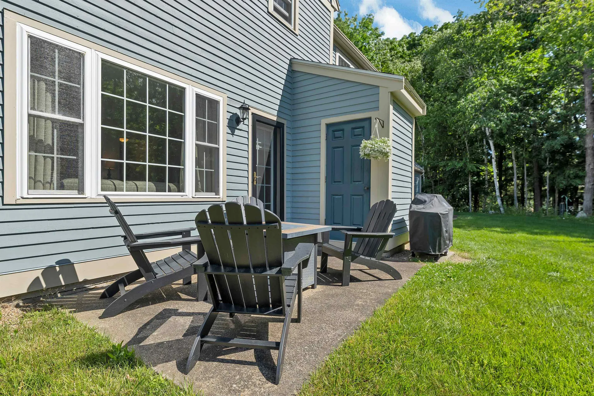 16 Independence Way Laconia NH 03246