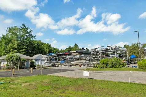 16 Independence Way Laconia NH 03246