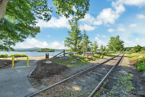 16 Independence Way Laconia NH 03246