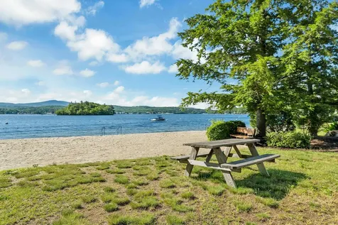16 Independence Way Laconia NH 03246