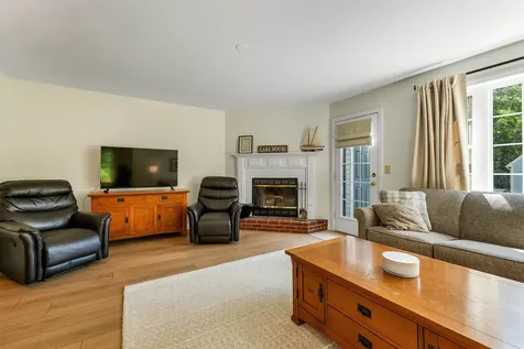 16 Independence Way Laconia NH 03246