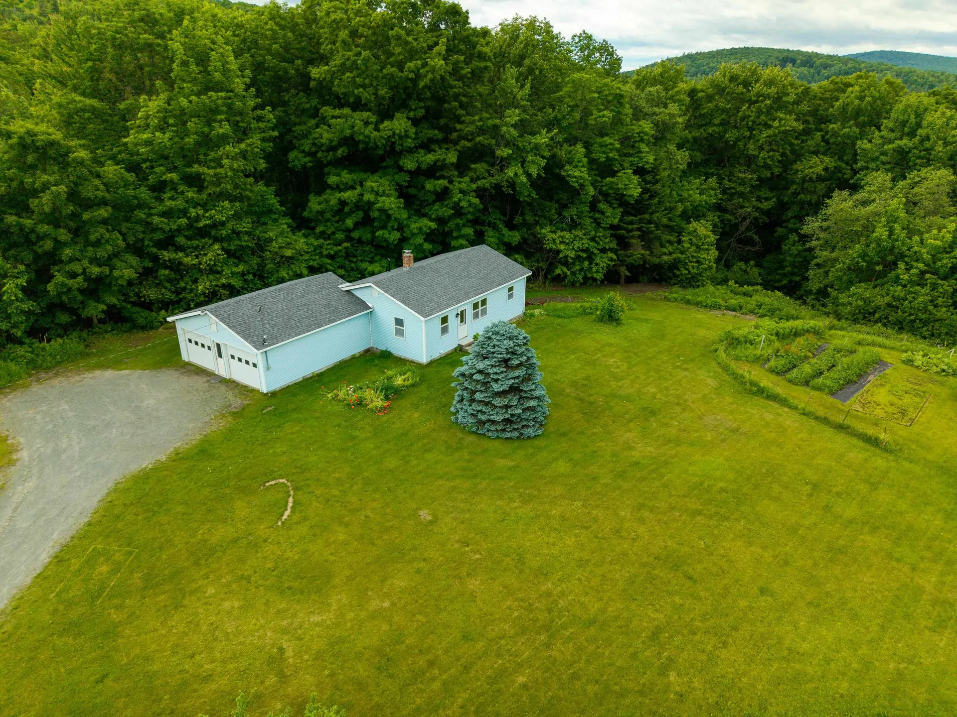 4194 Route 18 Waterford VT 05819