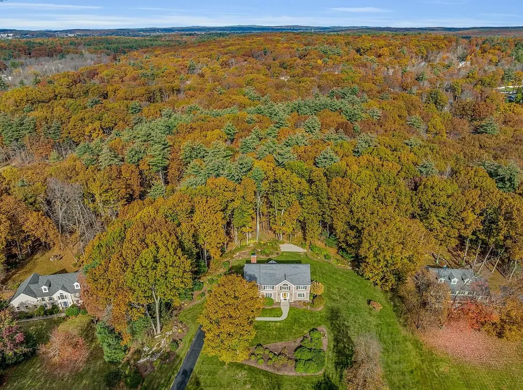 12 Haskell Road Windham NH 03087