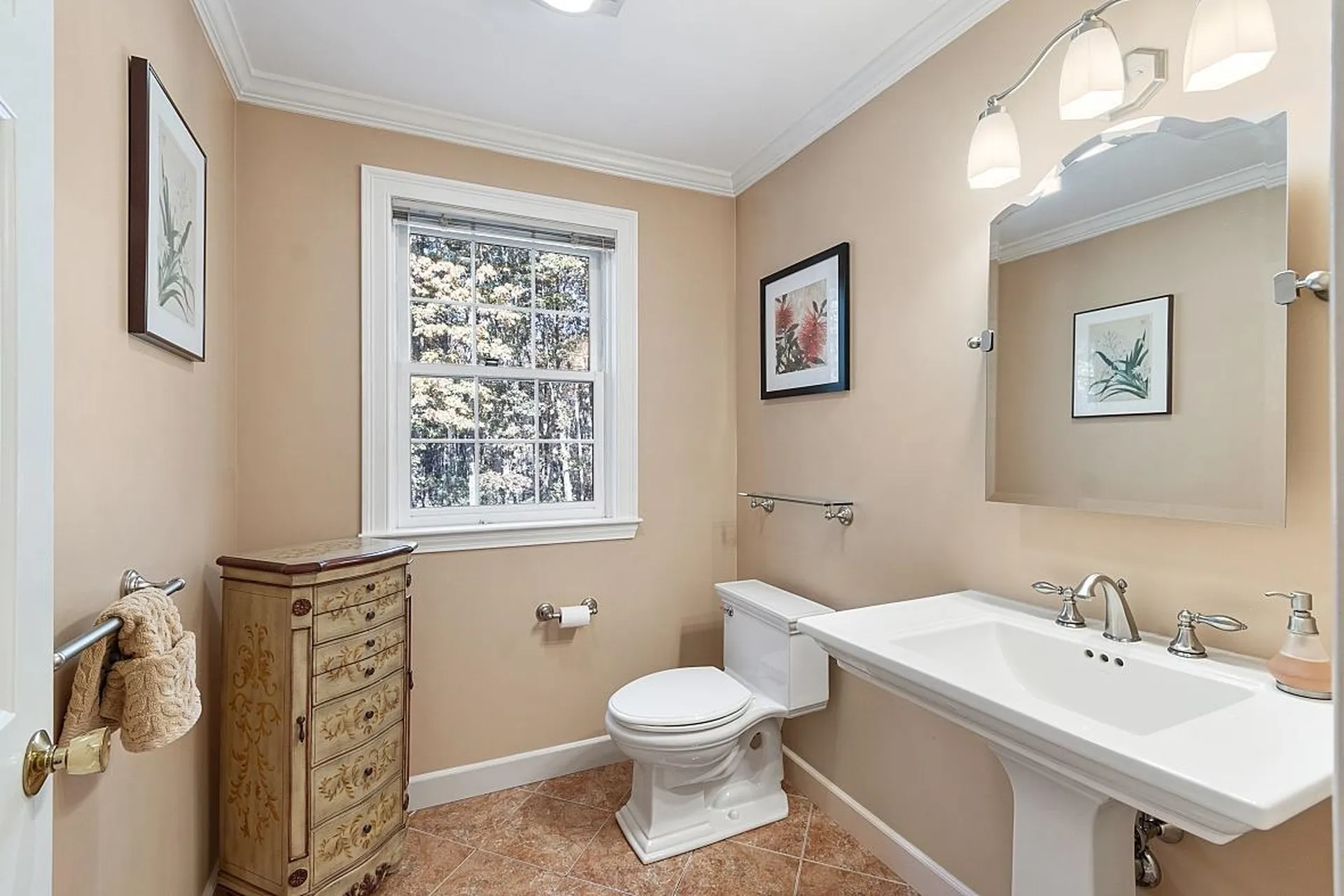 12 Haskell Road Windham NH 03087