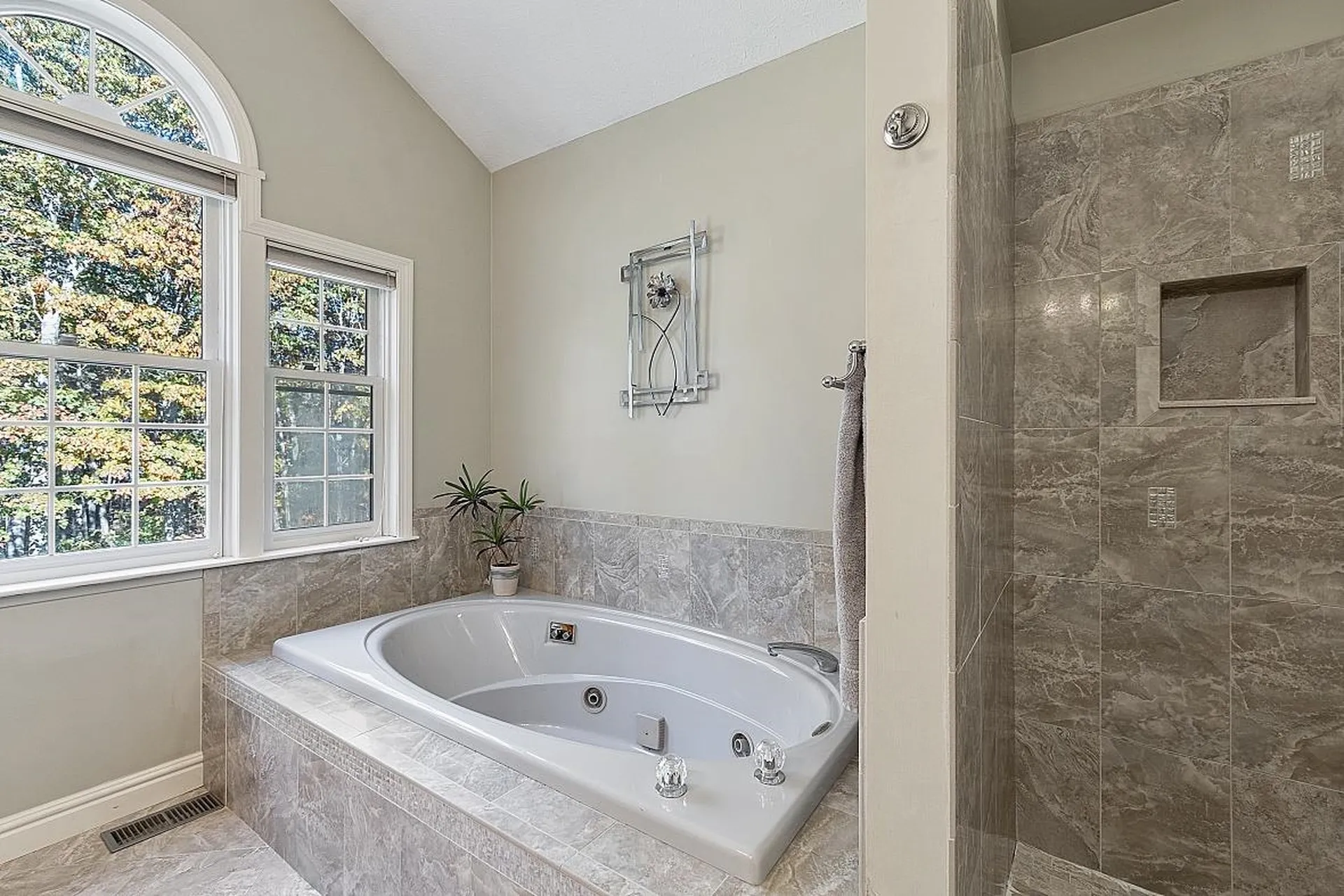12 Haskell Road Windham NH 03087