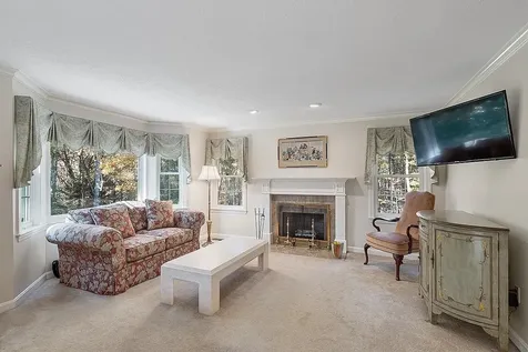 12 Haskell Road Windham NH 03087