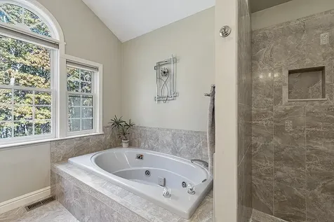 12 Haskell Road Windham NH 03087