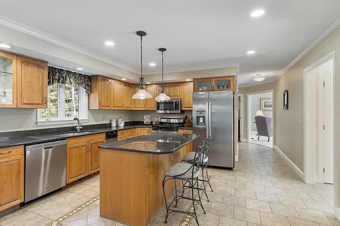 12 Haskell Road Windham NH 03087