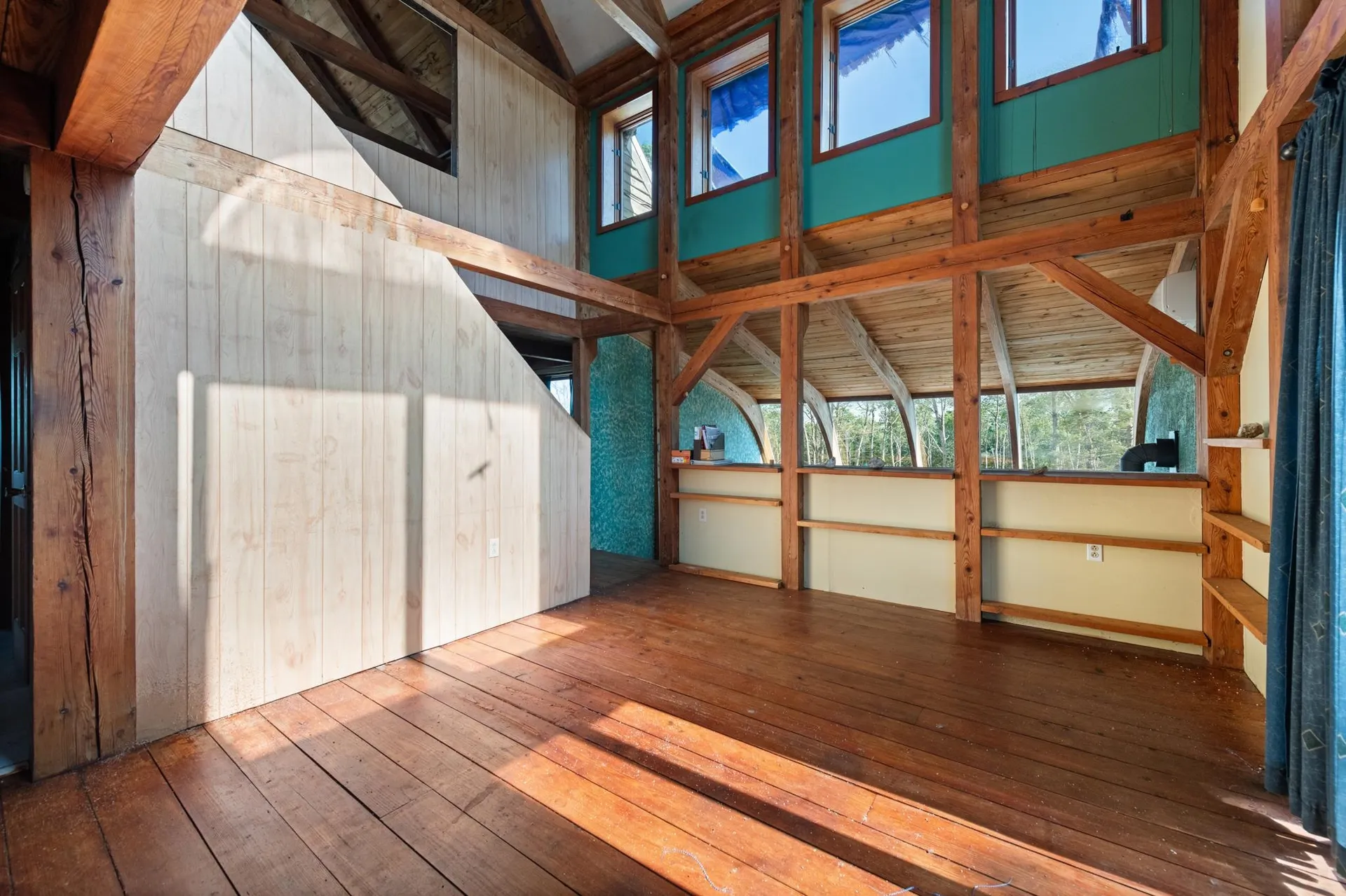 81 Disdam Road Holderness NH 03245