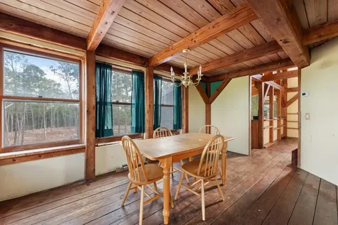 81 Disdam Road Holderness NH 03245