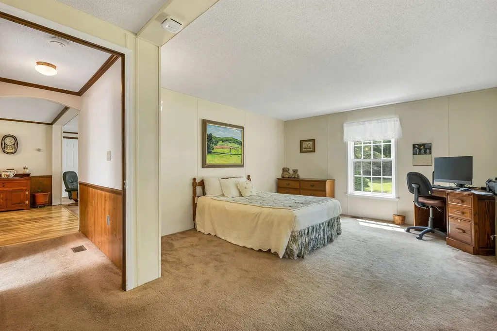 24 Foothills Way Tilton NH 03276