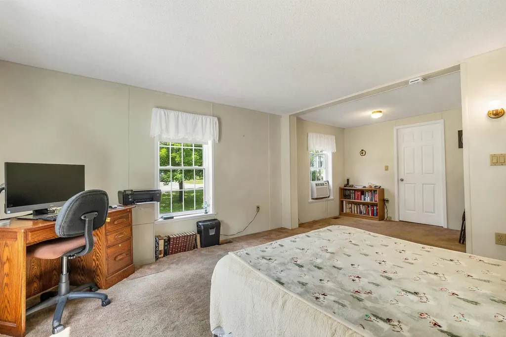 24 Foothills Way Tilton NH 03276