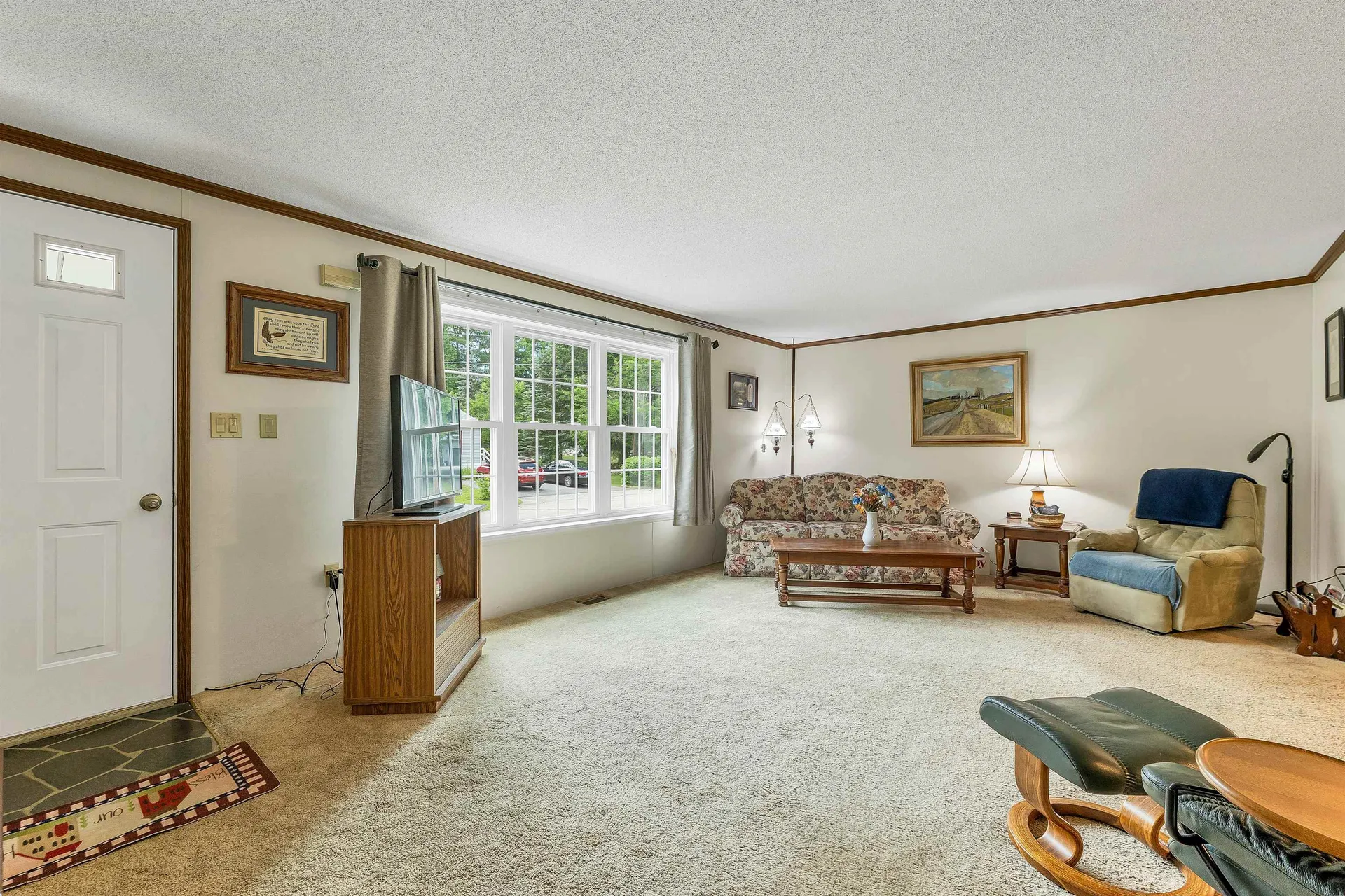 24 Foothills Way Tilton NH 03276