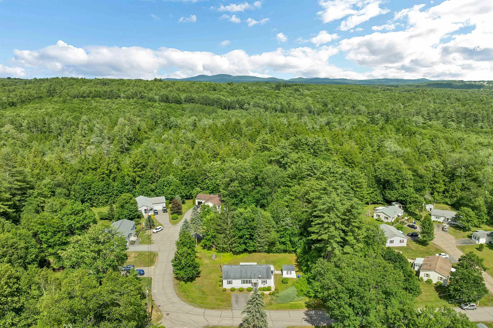 24 Foothills Way Tilton NH 03276