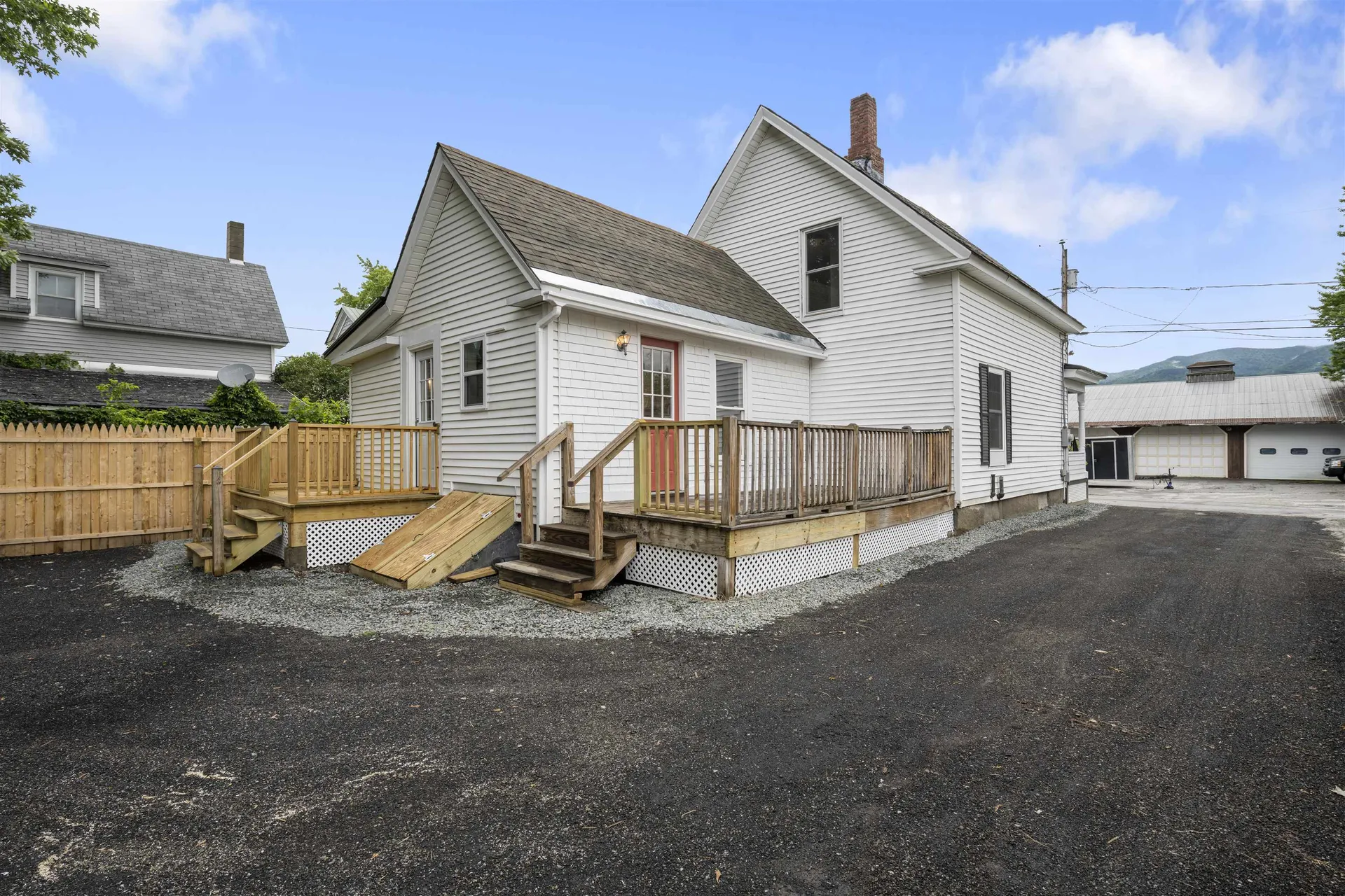 6 Central Avenue Northumberland NH 03582