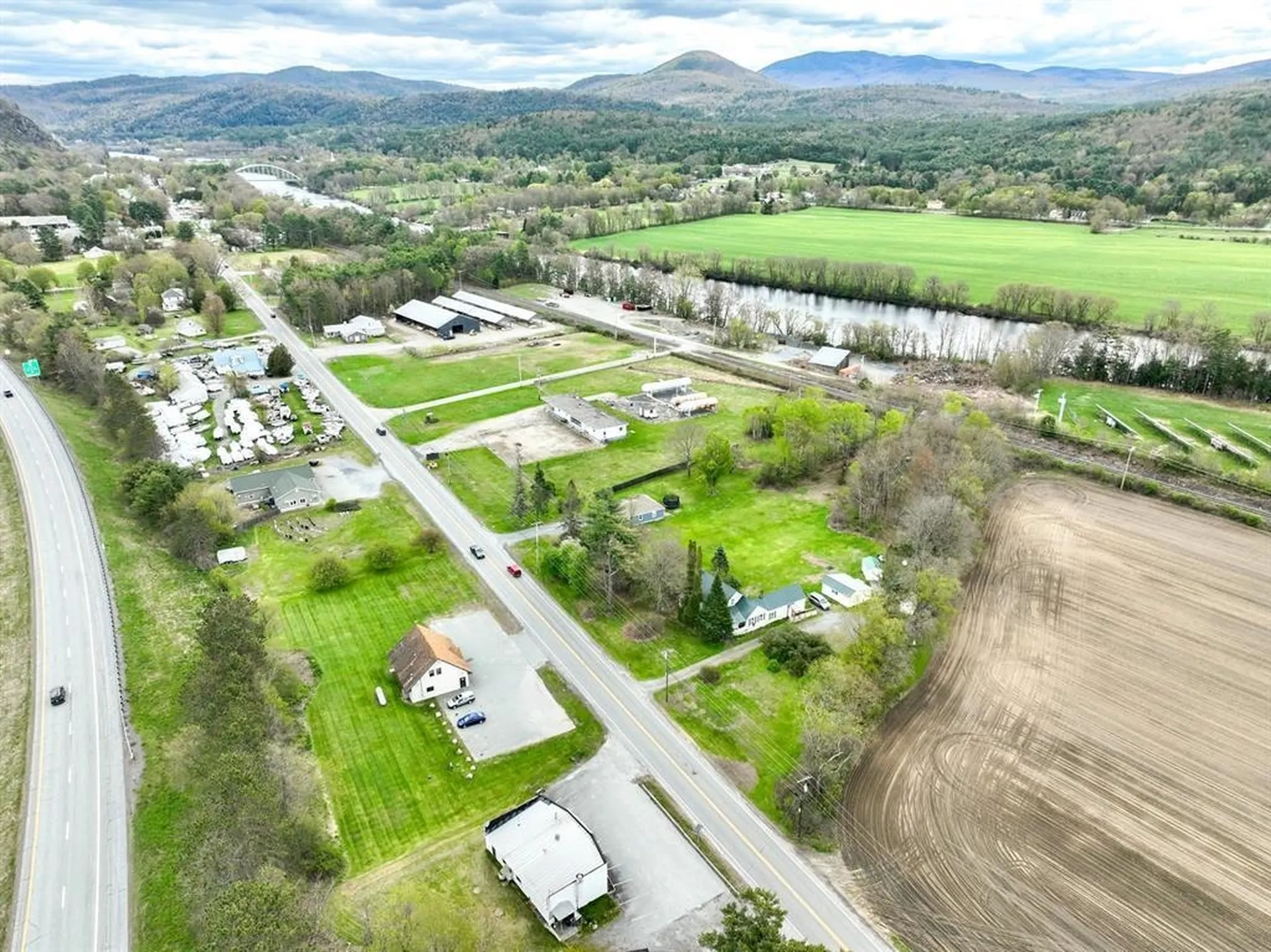 456 Us Route 5 S Fairlee VT 05045