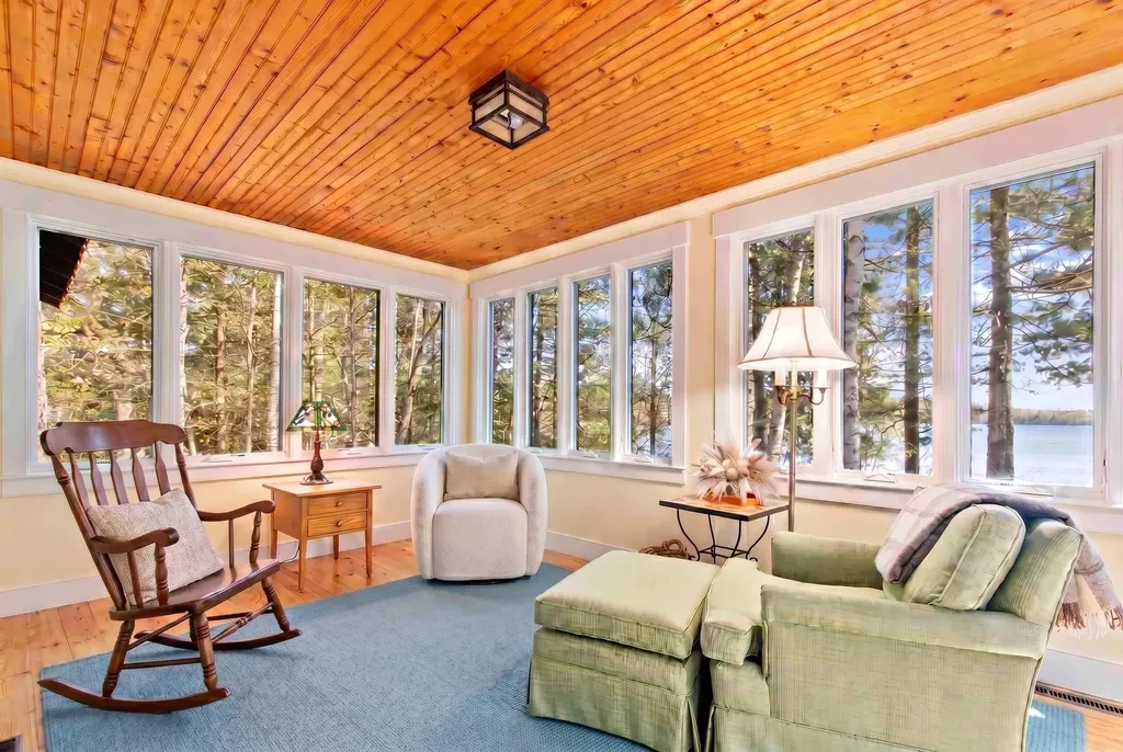 1807 Little Sunapee Road New London NH 03257