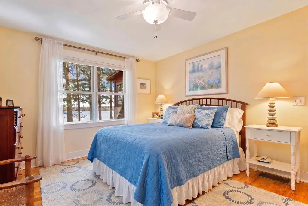 1807 Little Sunapee Road New London NH 03257