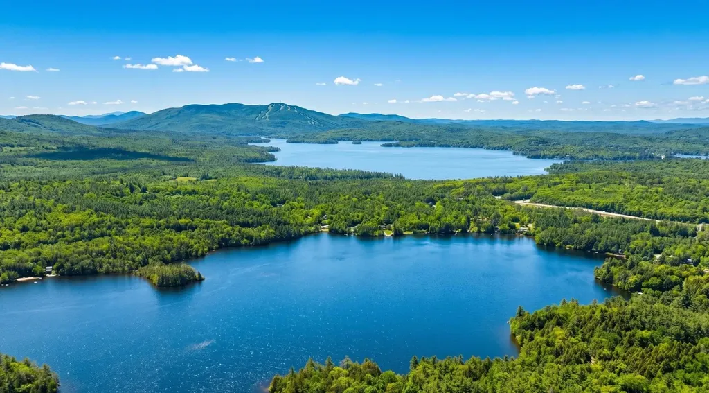 1807 Little Sunapee Road New London NH 03257