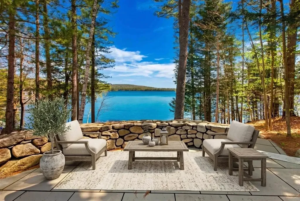 1807 Little Sunapee Road New London NH 03257