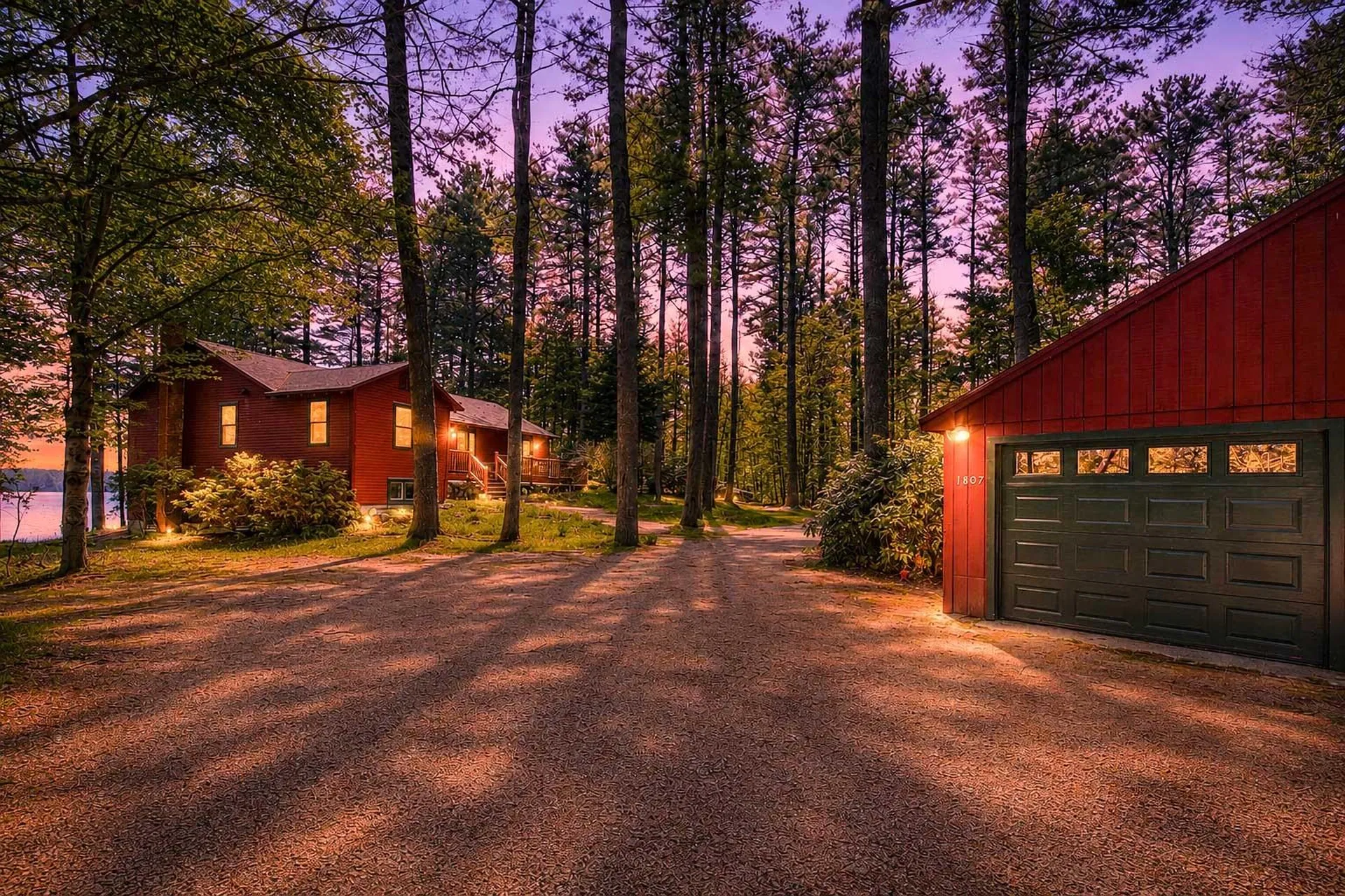 1807 Little Sunapee Road New London NH 03257