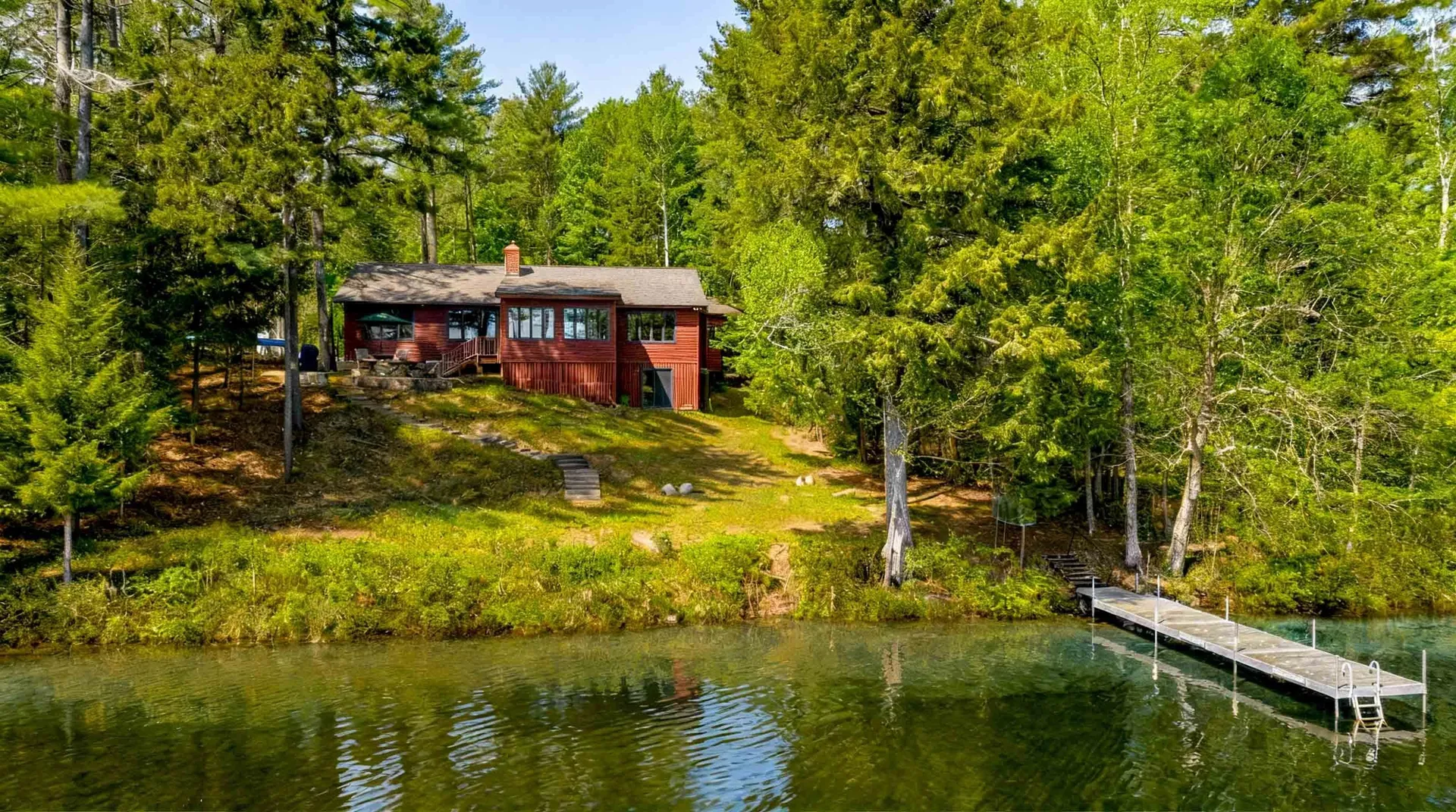1807 Little Sunapee Road New London NH 03257