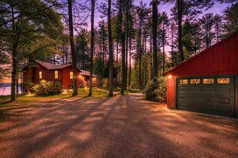1807 Little Sunapee Road New London NH 03257