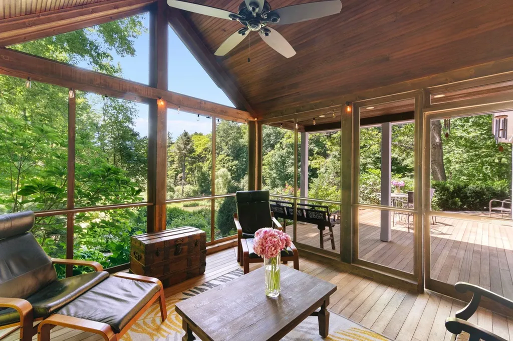 947 Miller Road Dummerston VT 05301