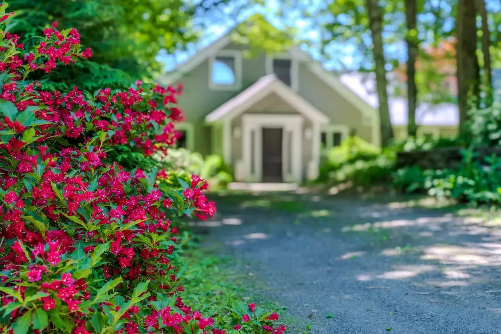 947 Miller Road Dummerston VT 05301