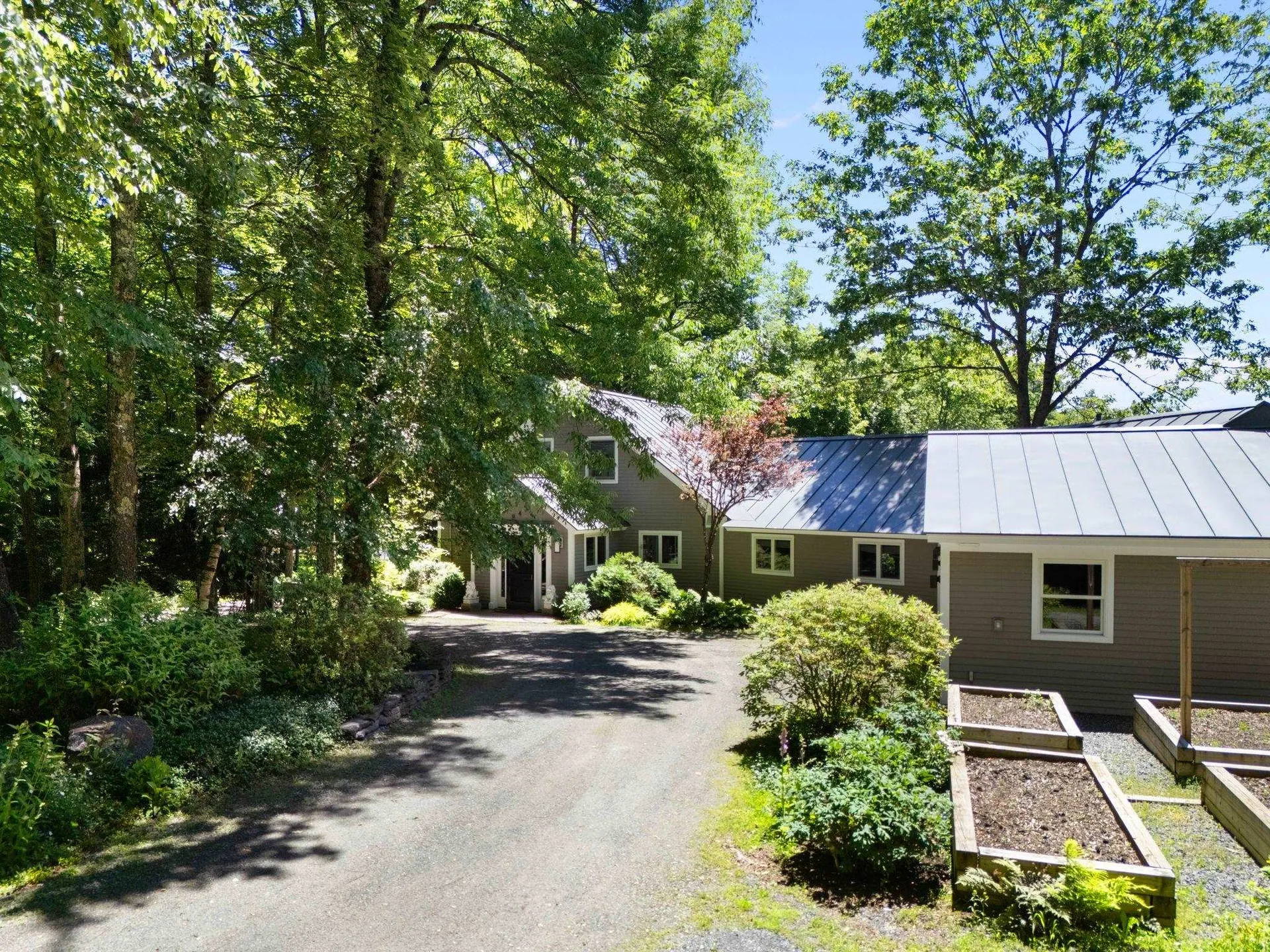 947 Miller Road Dummerston VT 05301