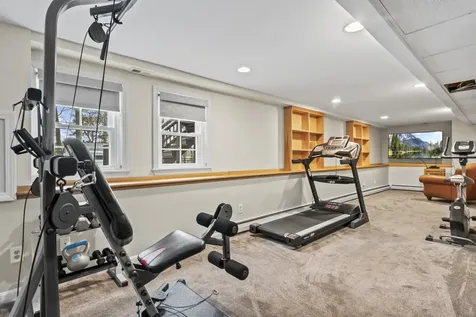3 Hillside Road Windham NH 03087