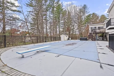 3 Hillside Road Windham NH 03087