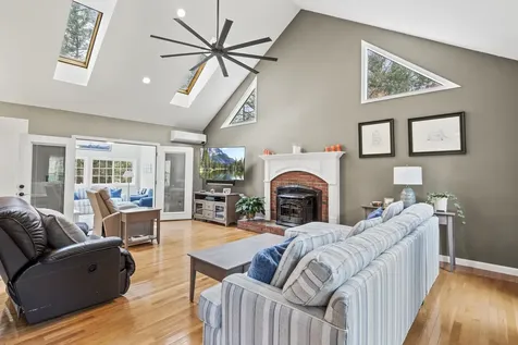 3 Hillside Road Windham NH 03087