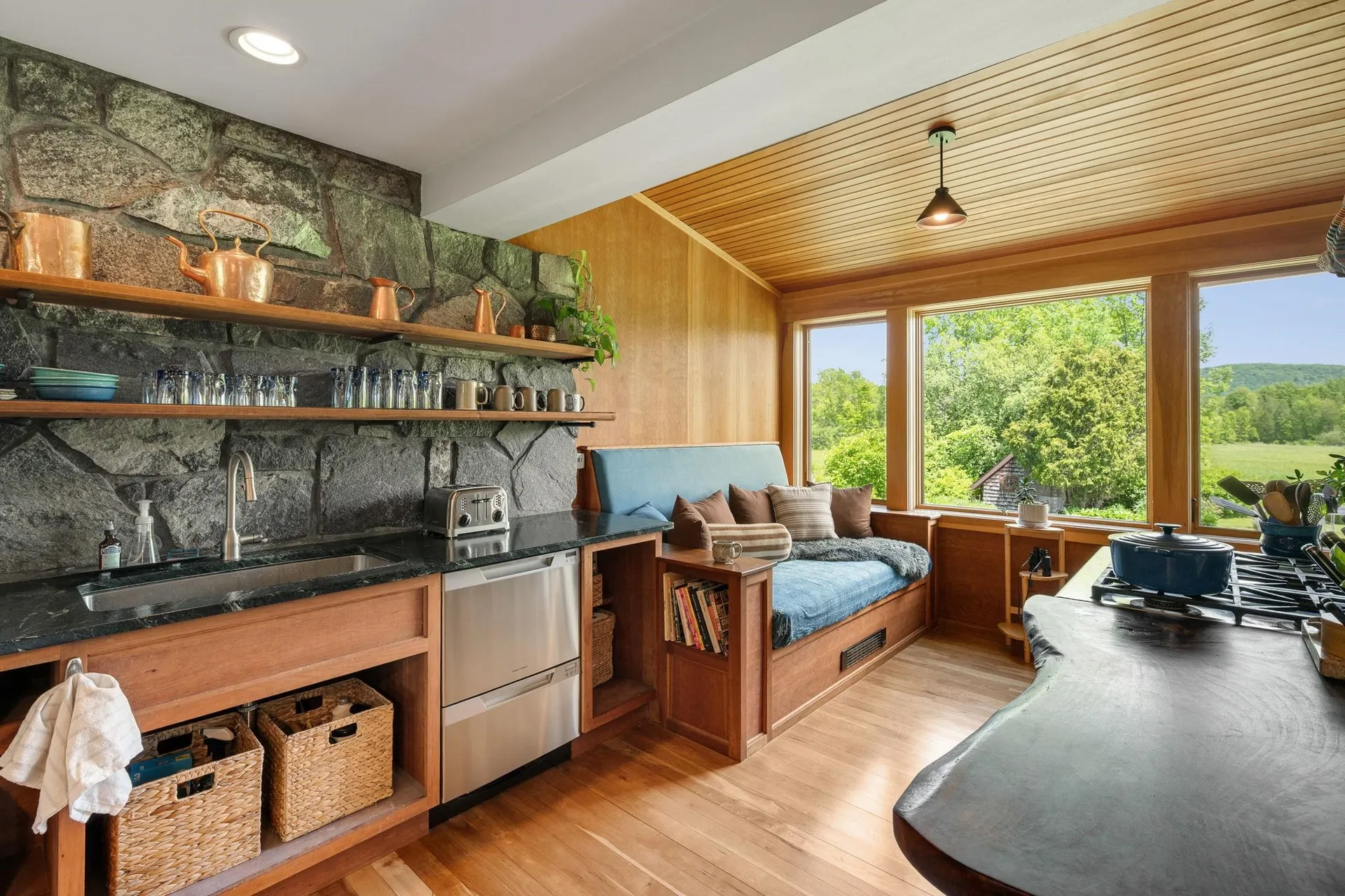 3421 Lake Road Charlotte VT 05445