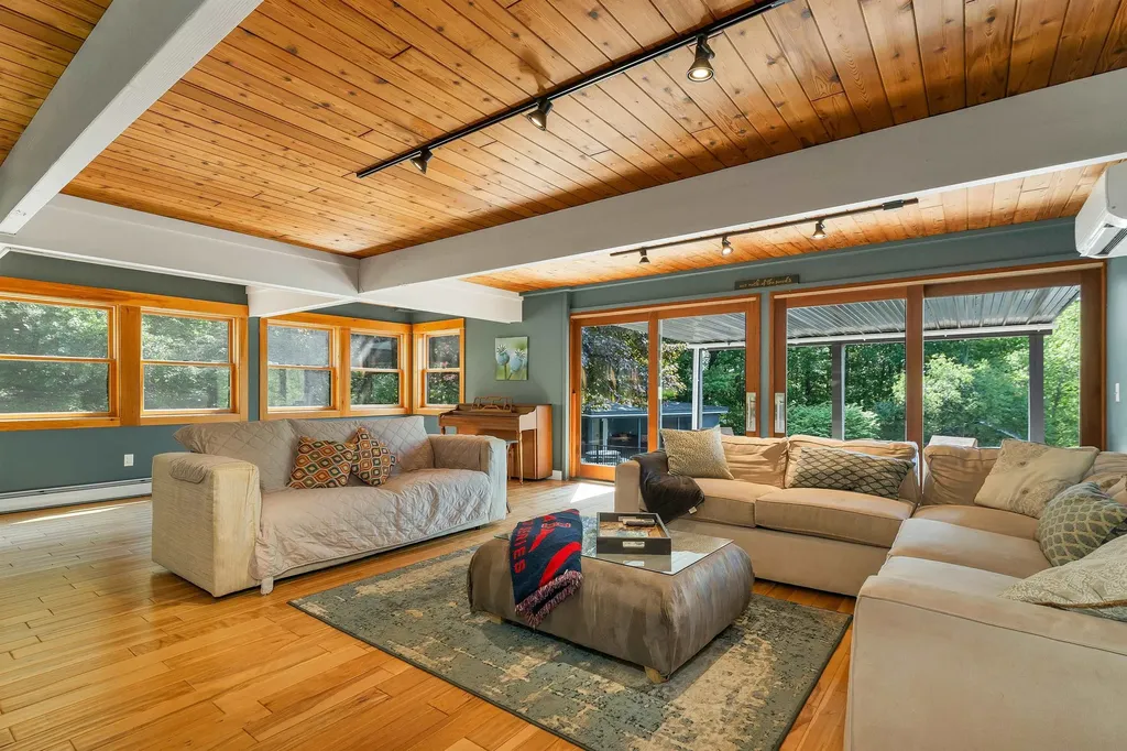 11 Tracy Way Meredith NH 03253