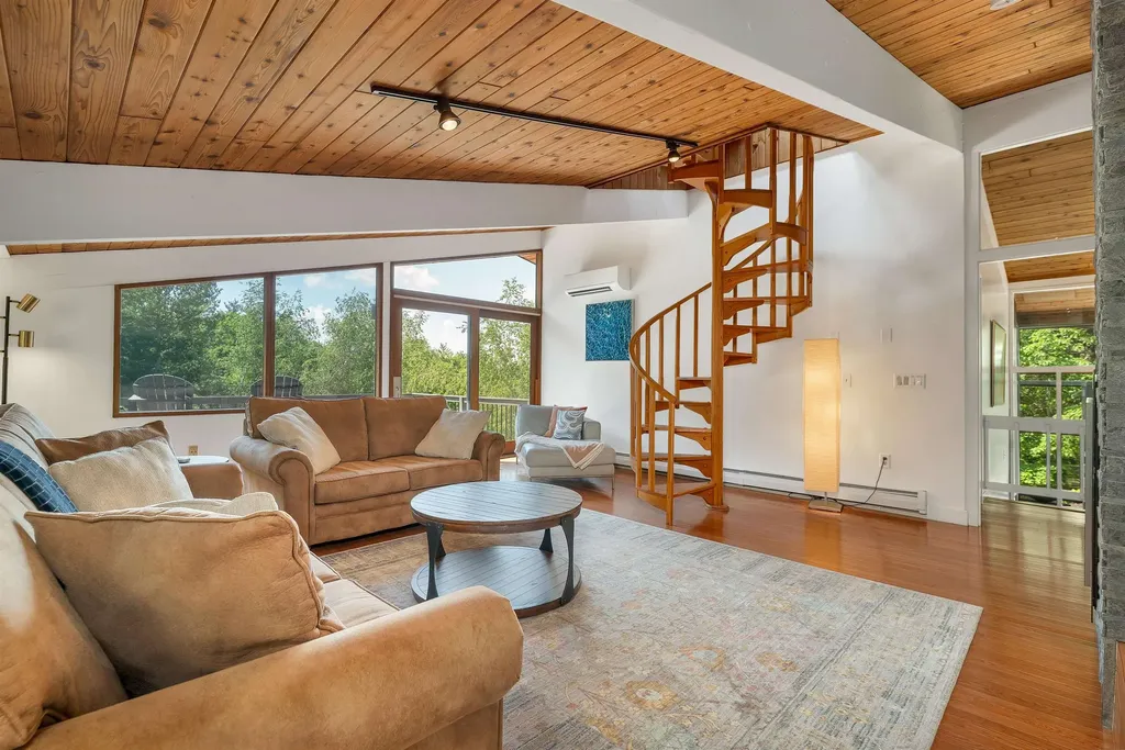 11 Tracy Way Meredith NH 03253