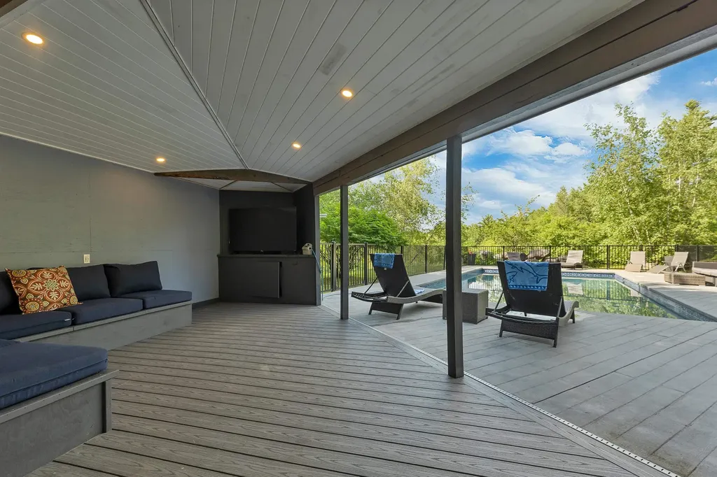 11 Tracy Way Meredith NH 03253