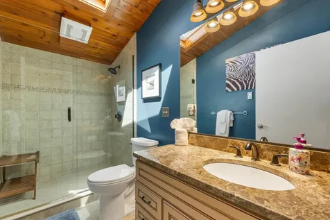 11 Tracy Way Meredith NH 03253