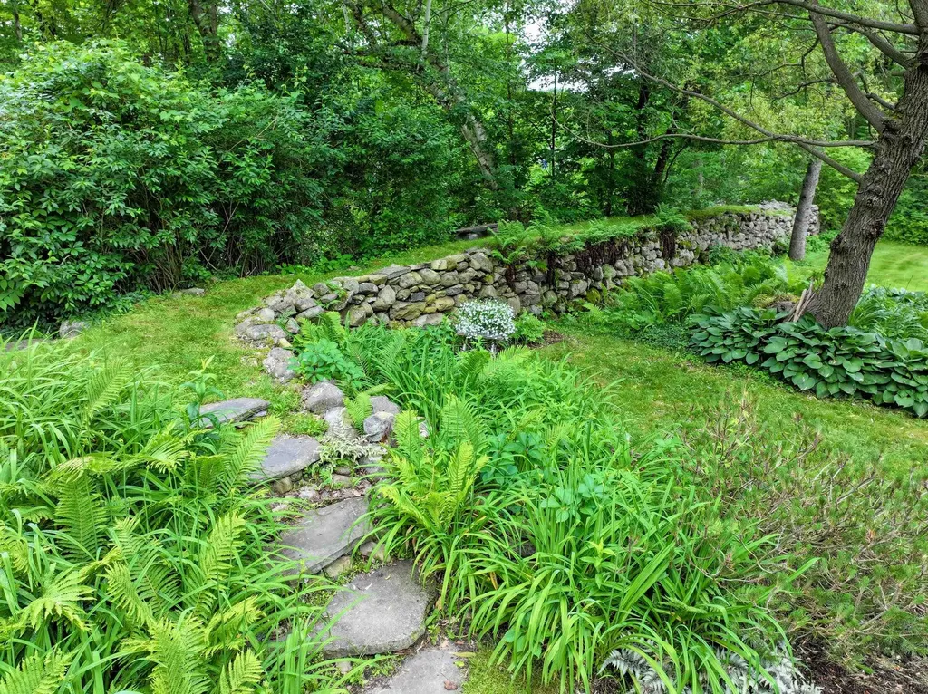 464 East Main Street Middlebury VT 05753