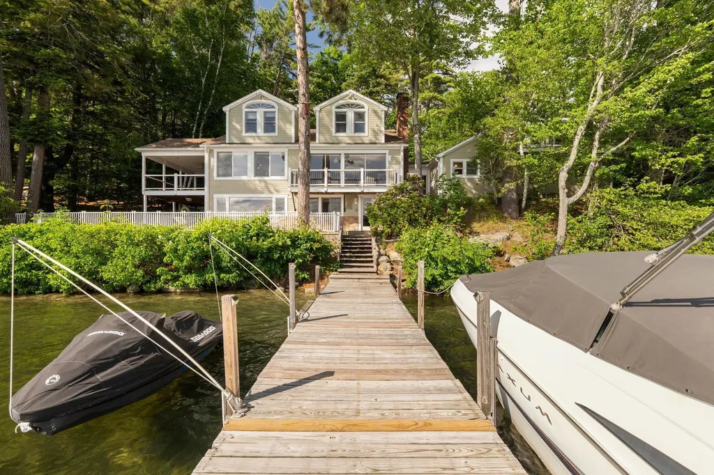 81 Old Hubbard Road Meredith NH 03253