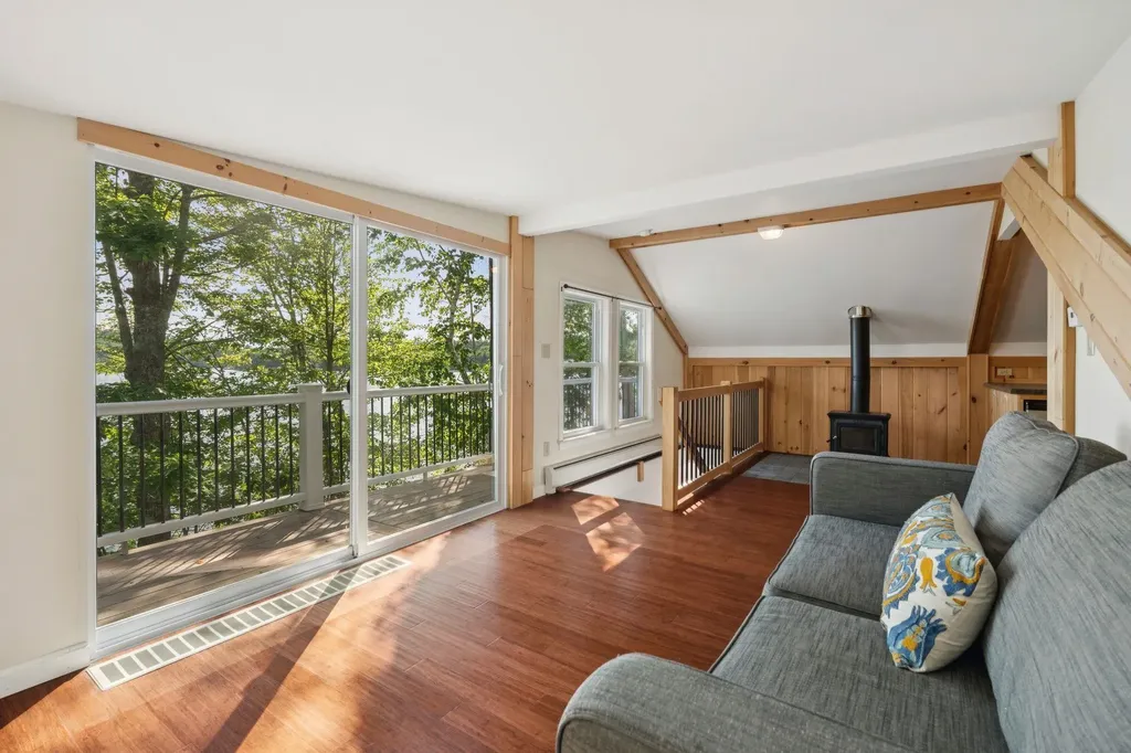 81 Old Hubbard Road Meredith NH 03253