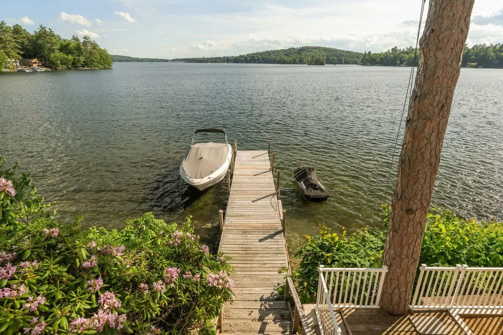 81 Old Hubbard Road Meredith NH 03253