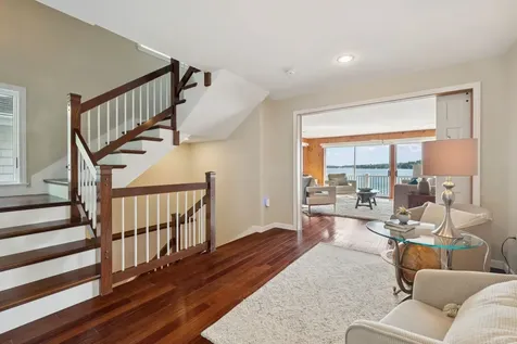 81 Old Hubbard Road Meredith NH 03253