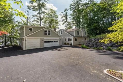 81 Old Hubbard Road Meredith NH 03253