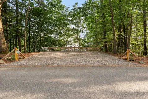 81 Old Hubbard Road Meredith NH 03253